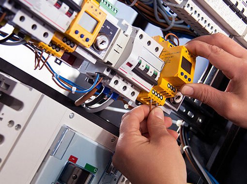 electrician-img03.jpg